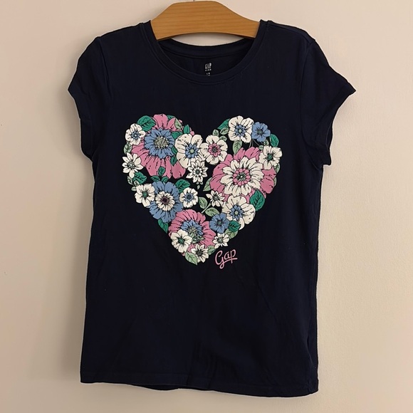 GAP Blue Floral Heart Short Sleeve Tee - Picture 1 of 1